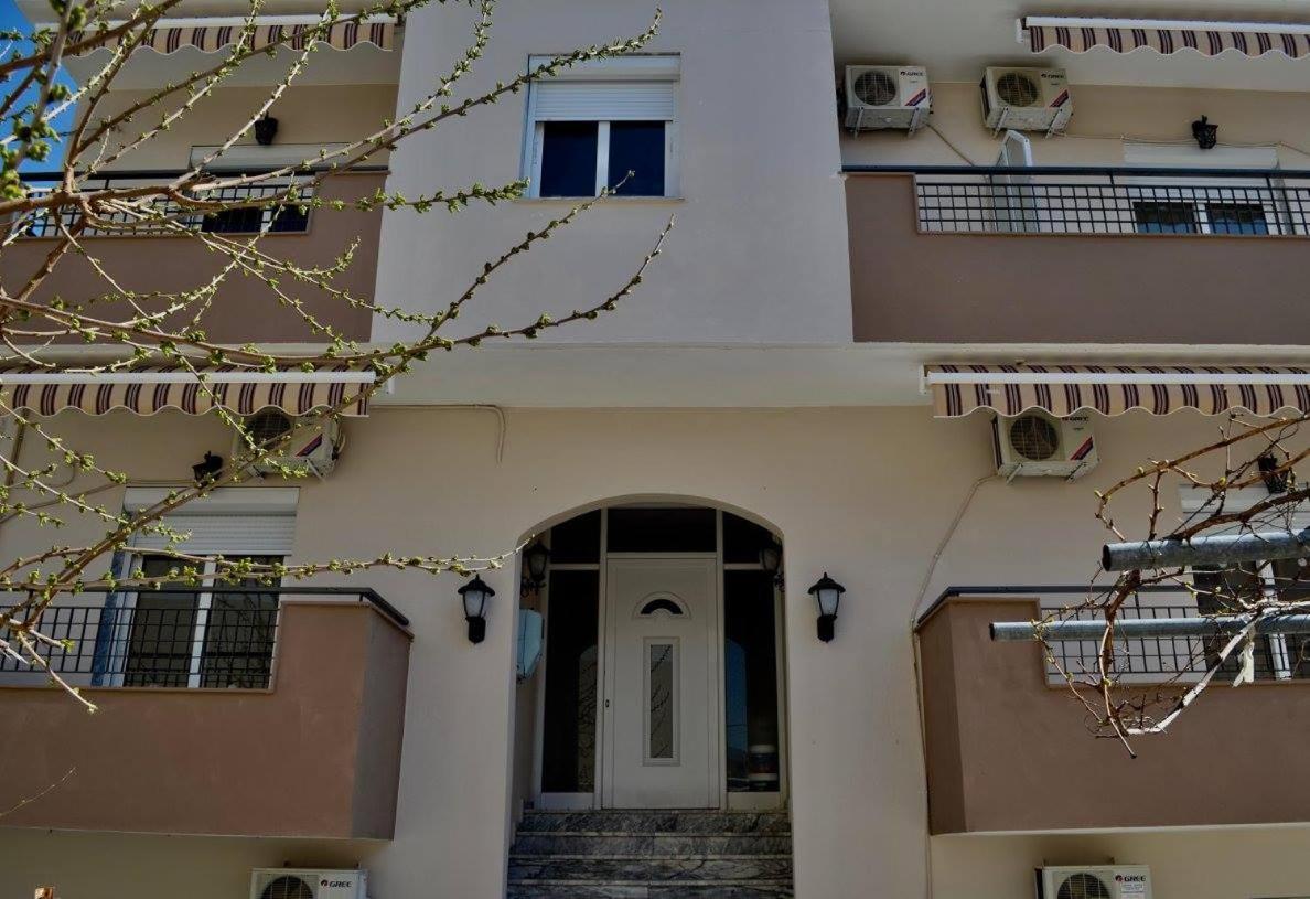 Opalium Beach Front Suites Potos Exterior photo