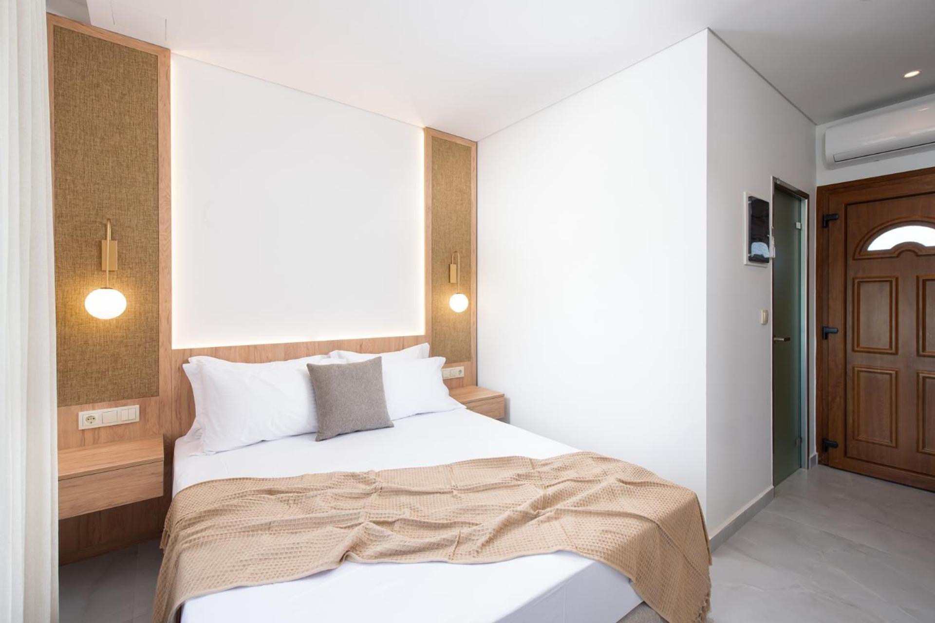 Opalium Beach Front Suites Potos Exterior photo