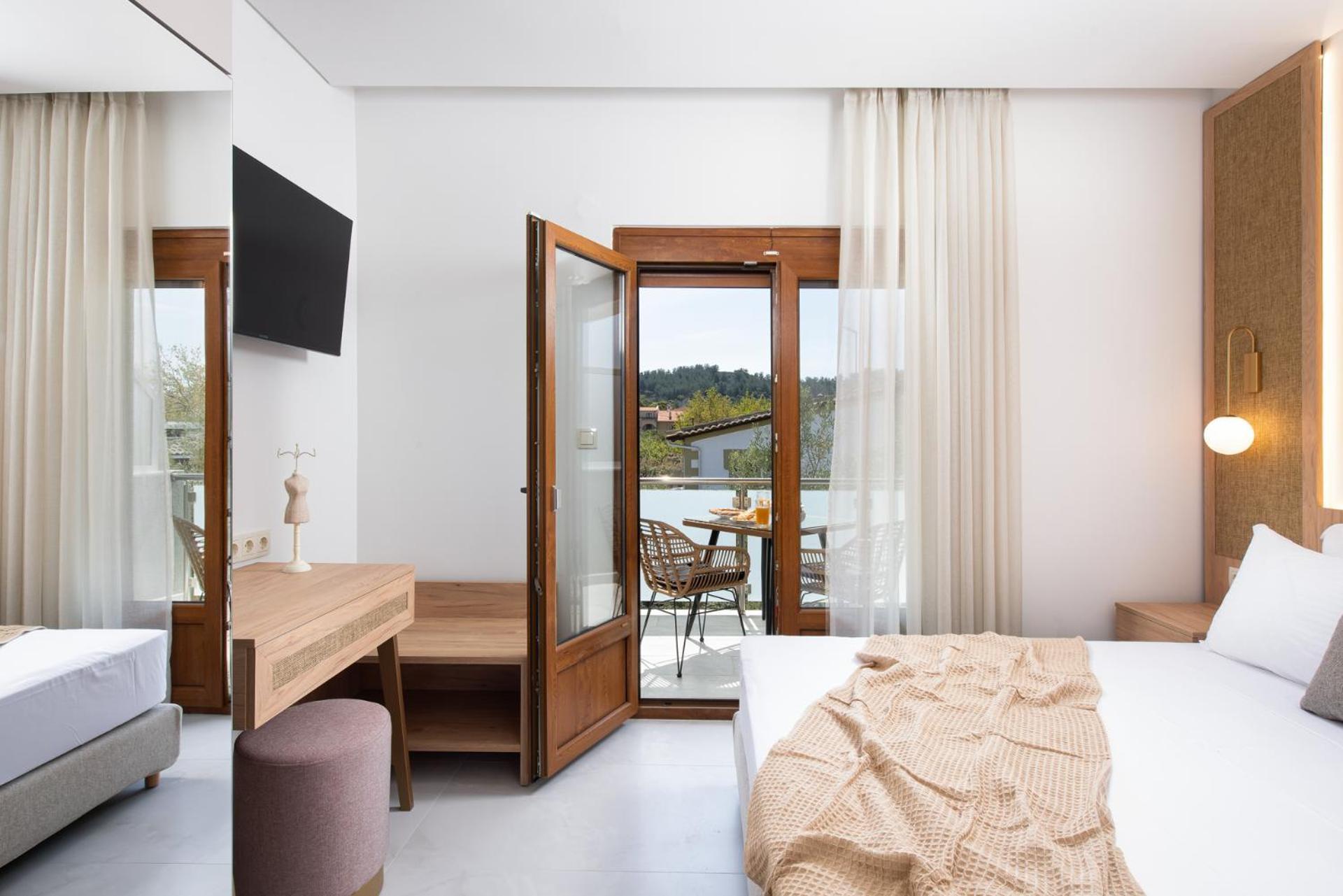 Opalium Beach Front Suites Potos Exterior photo